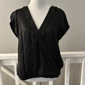 White House Black Market Silky V-neck Short Flutter Sleeve Blouse Small